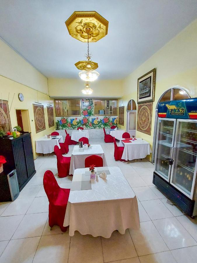 Hotel Relax Киншаса Экстерьер фото